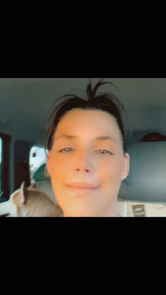 @Reni_Rose