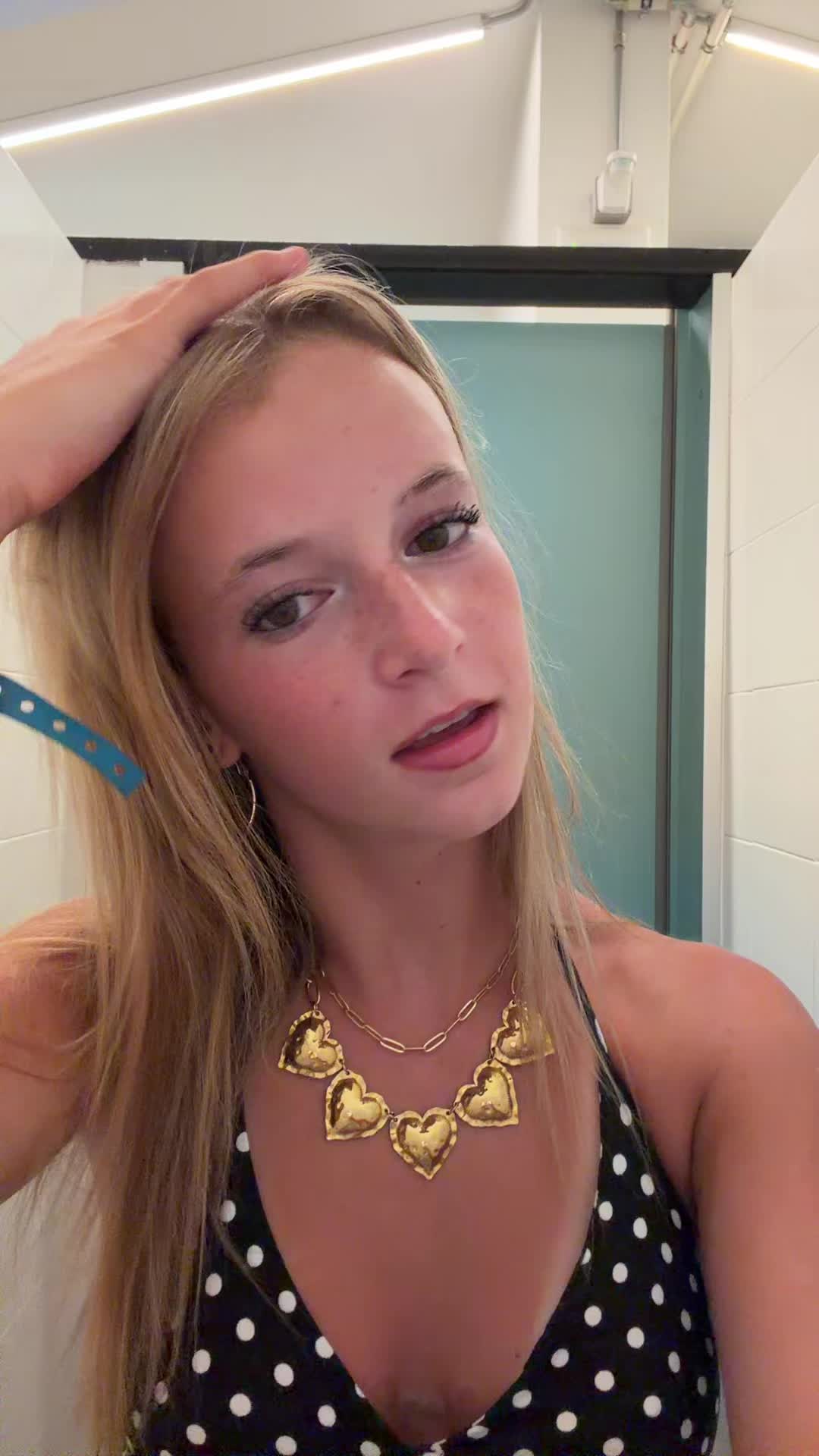 @Lina ྀིྀི