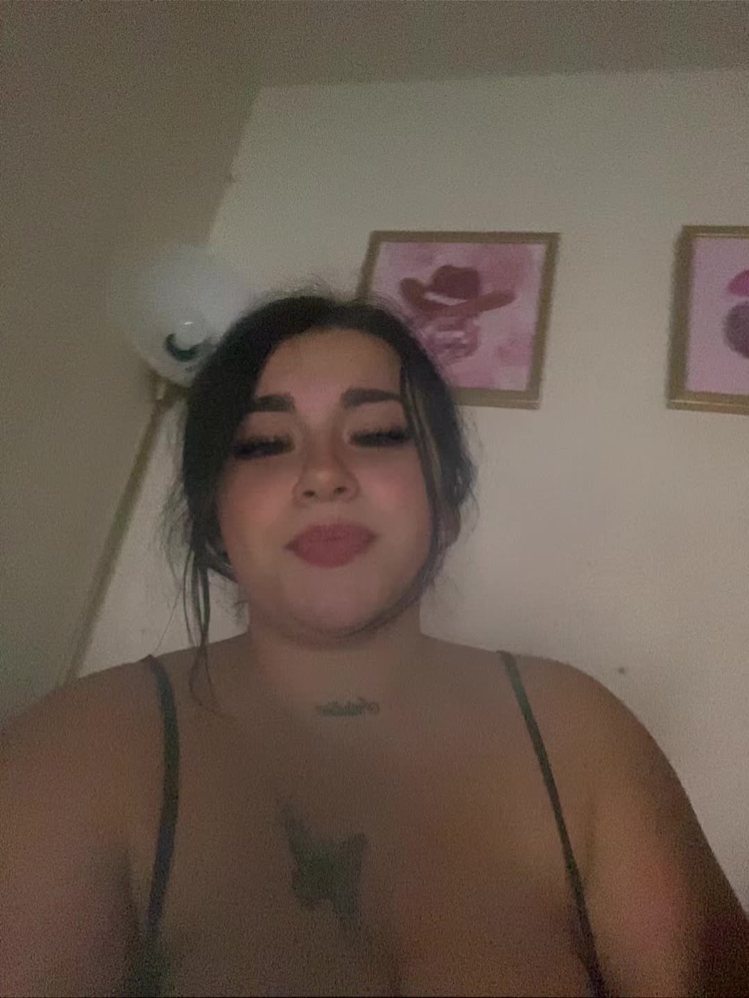 @riahlynn2400