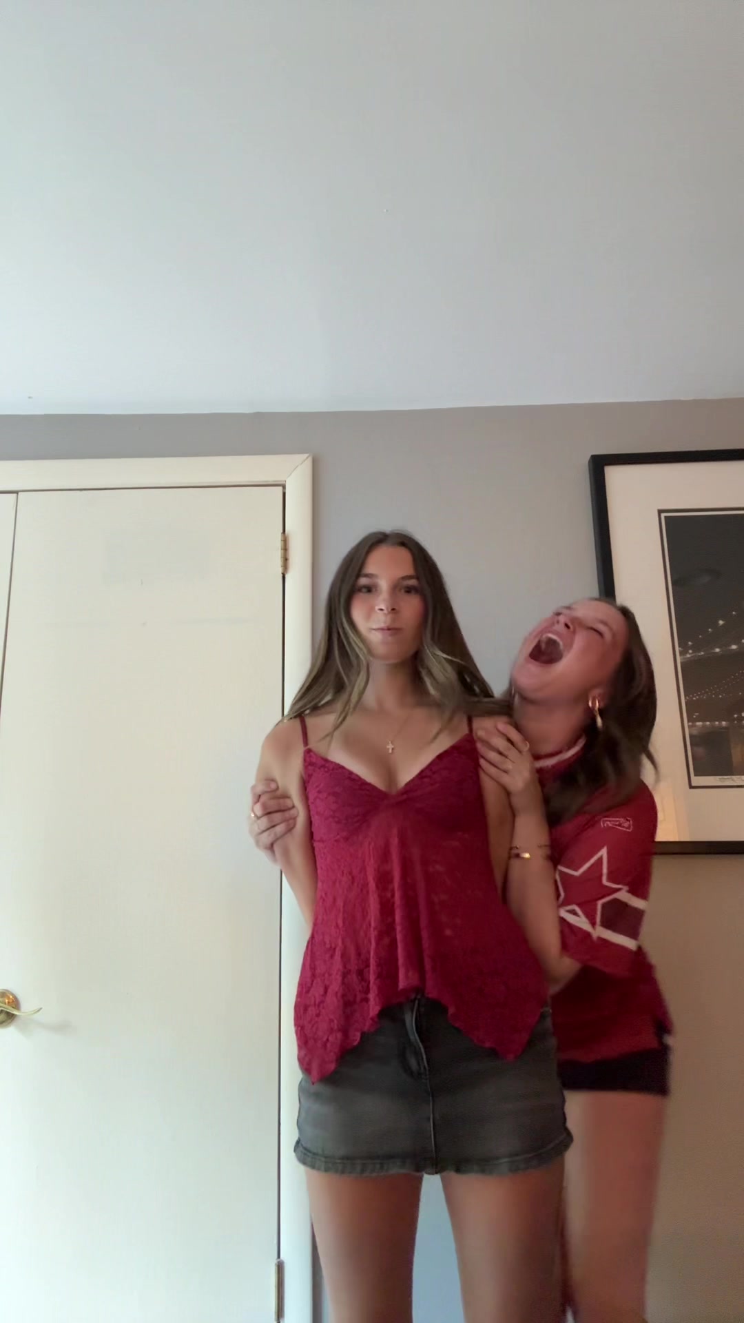 @bellacatania