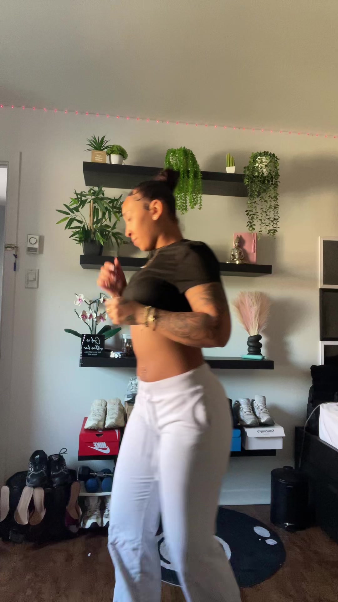 @Yana 🕷️🕸️