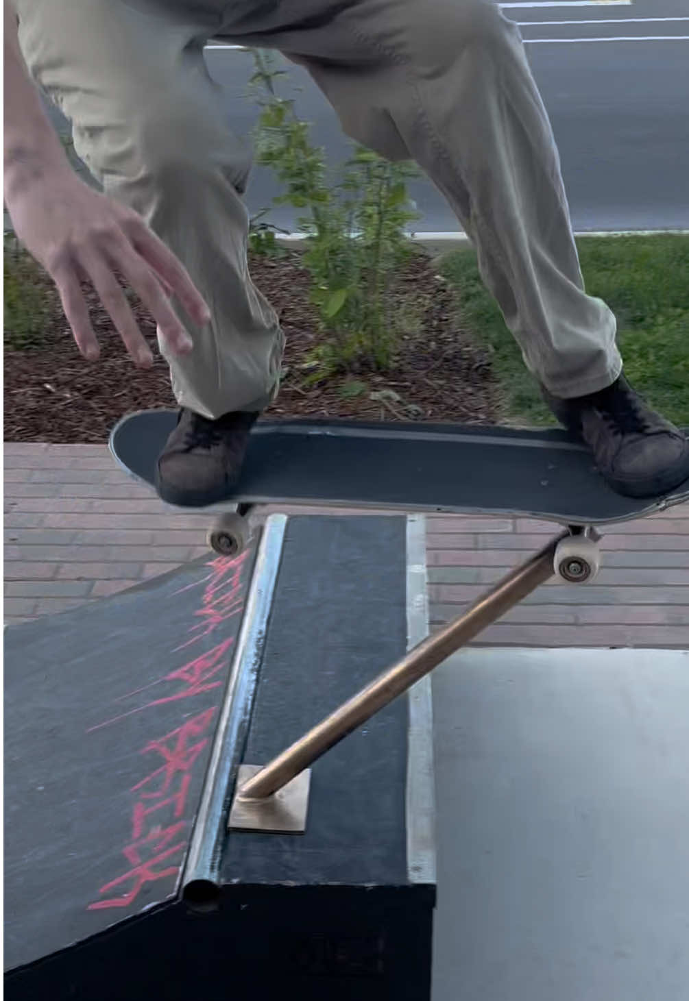 @brickbybrickskateshop