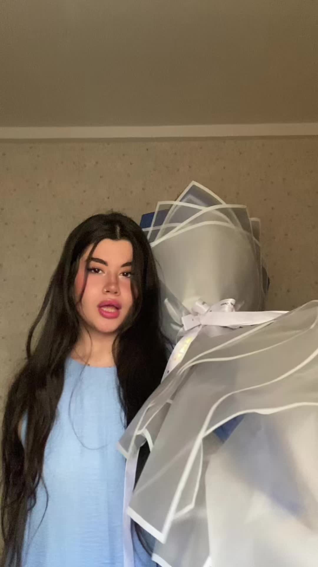 @llenawu
