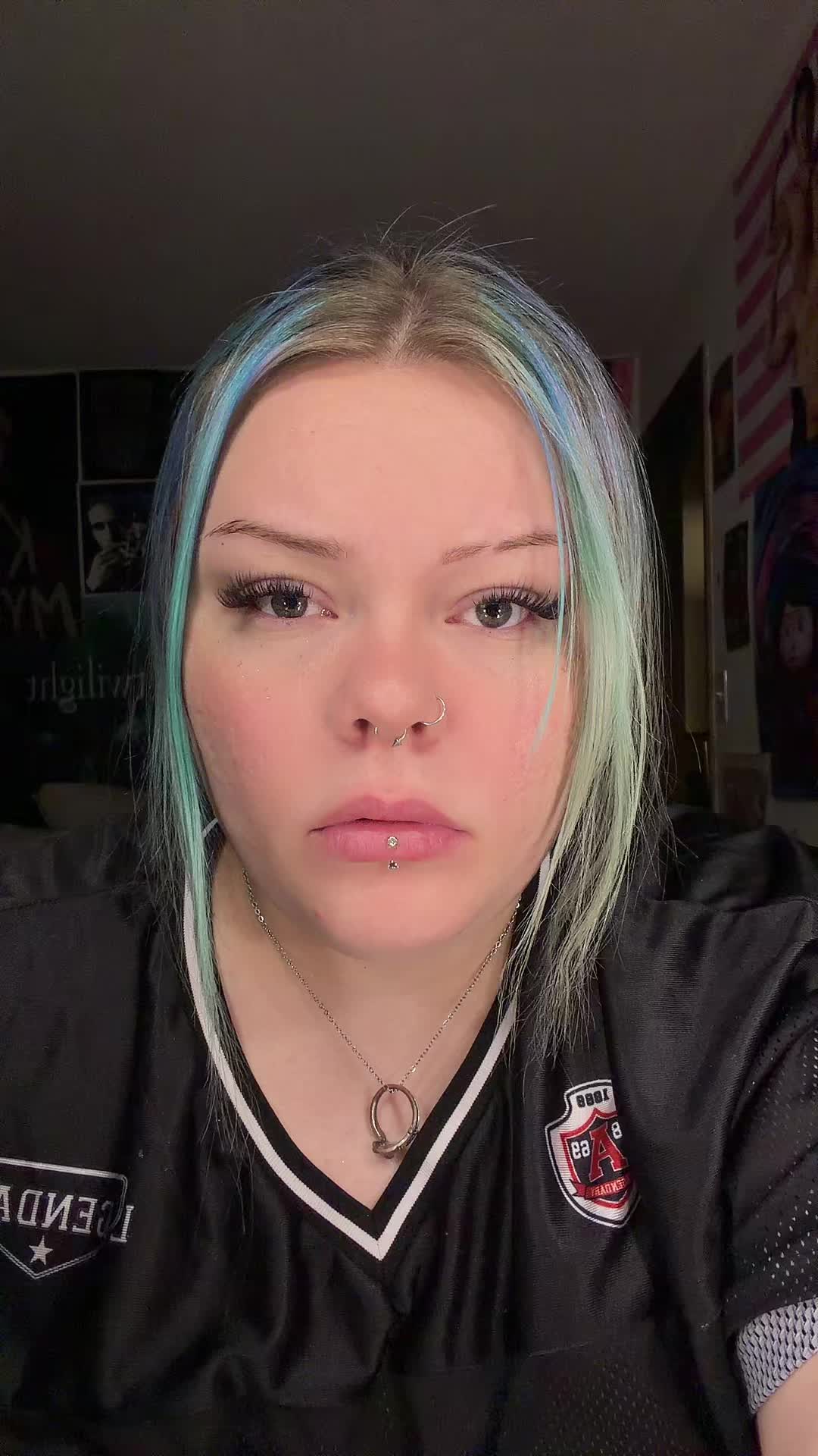 @Meganlarson777