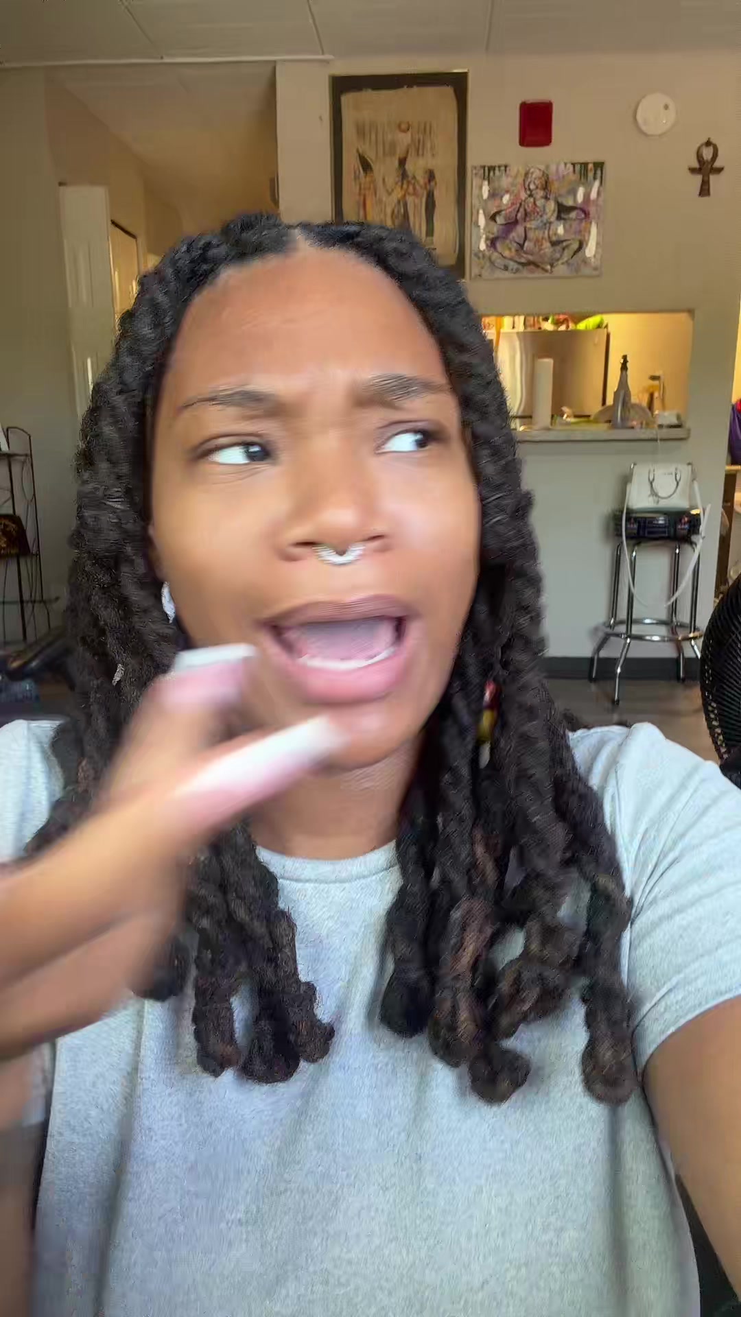 @thee.lyricbell