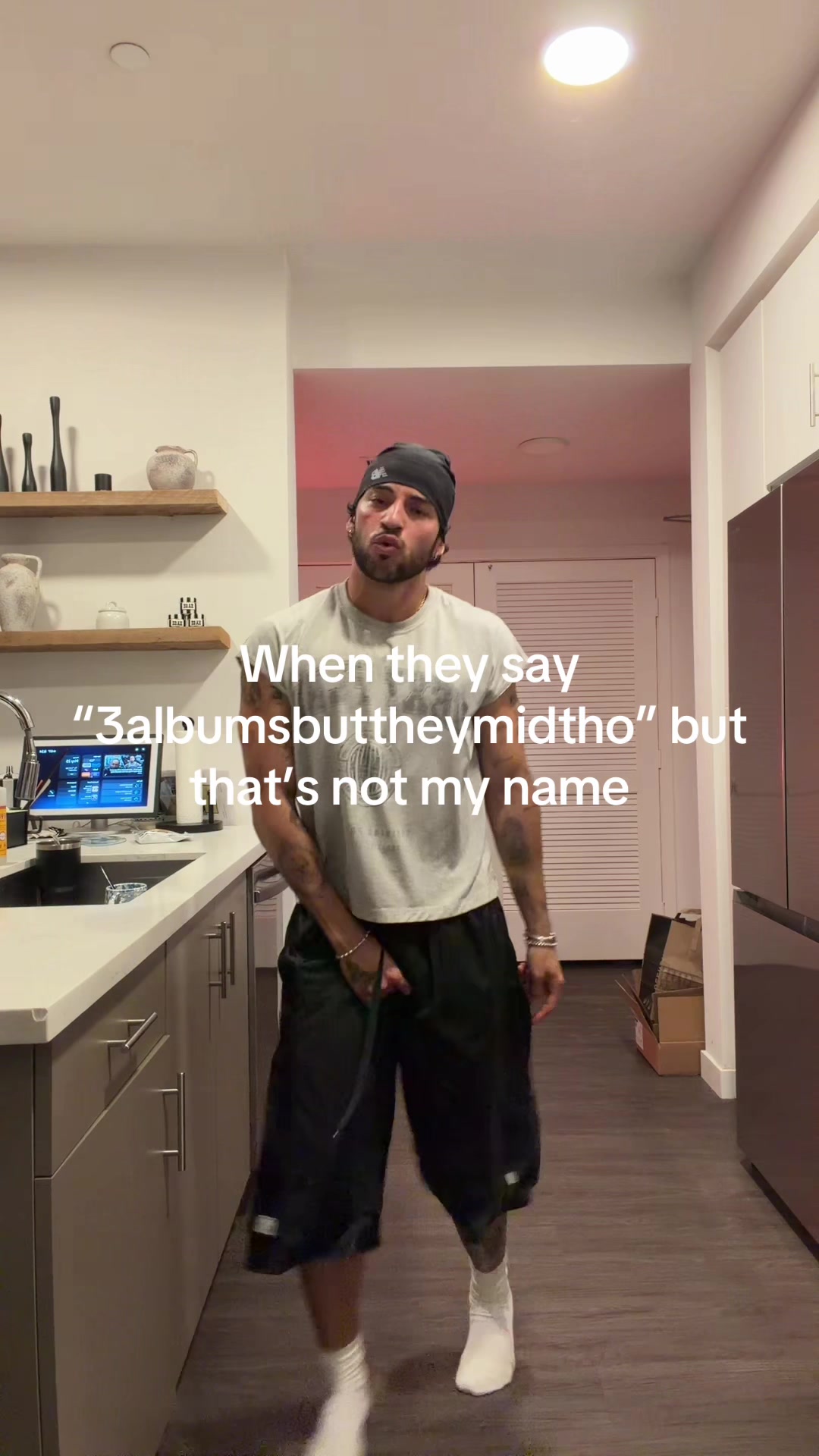 @Luis