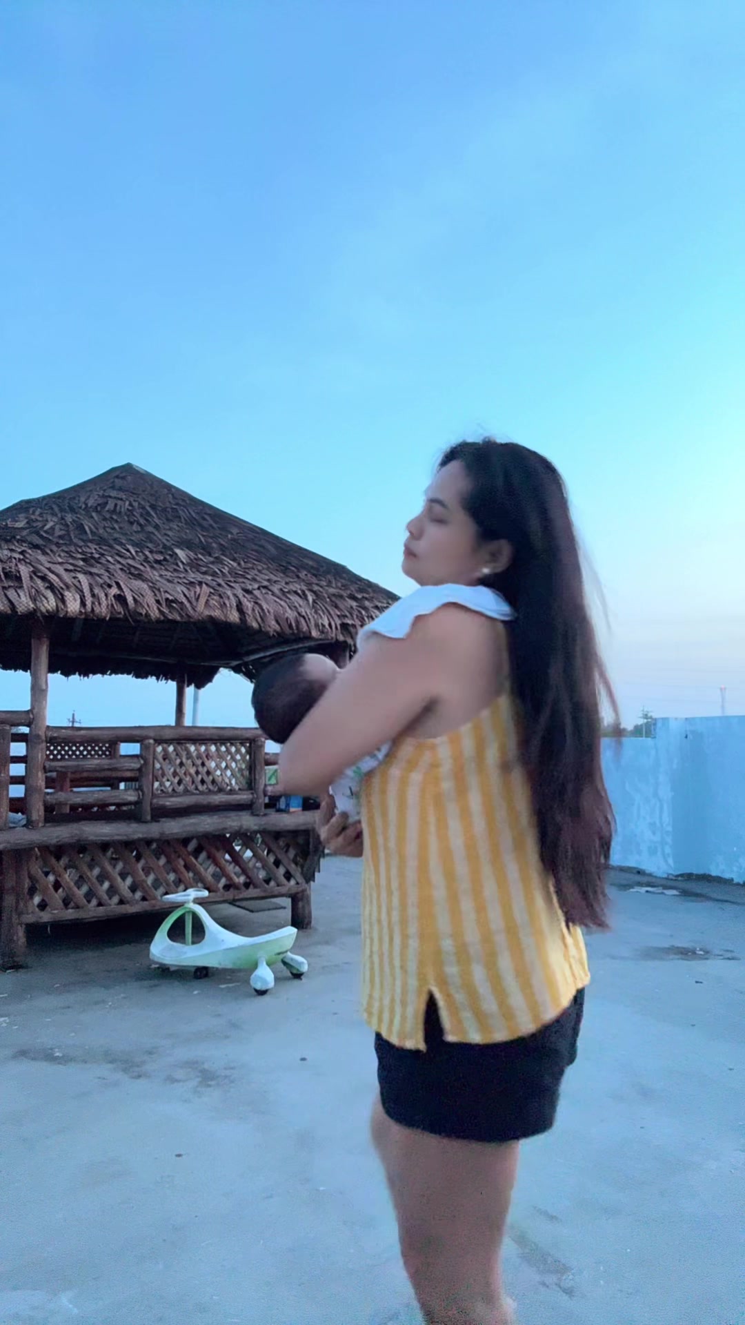 @Lola🧐