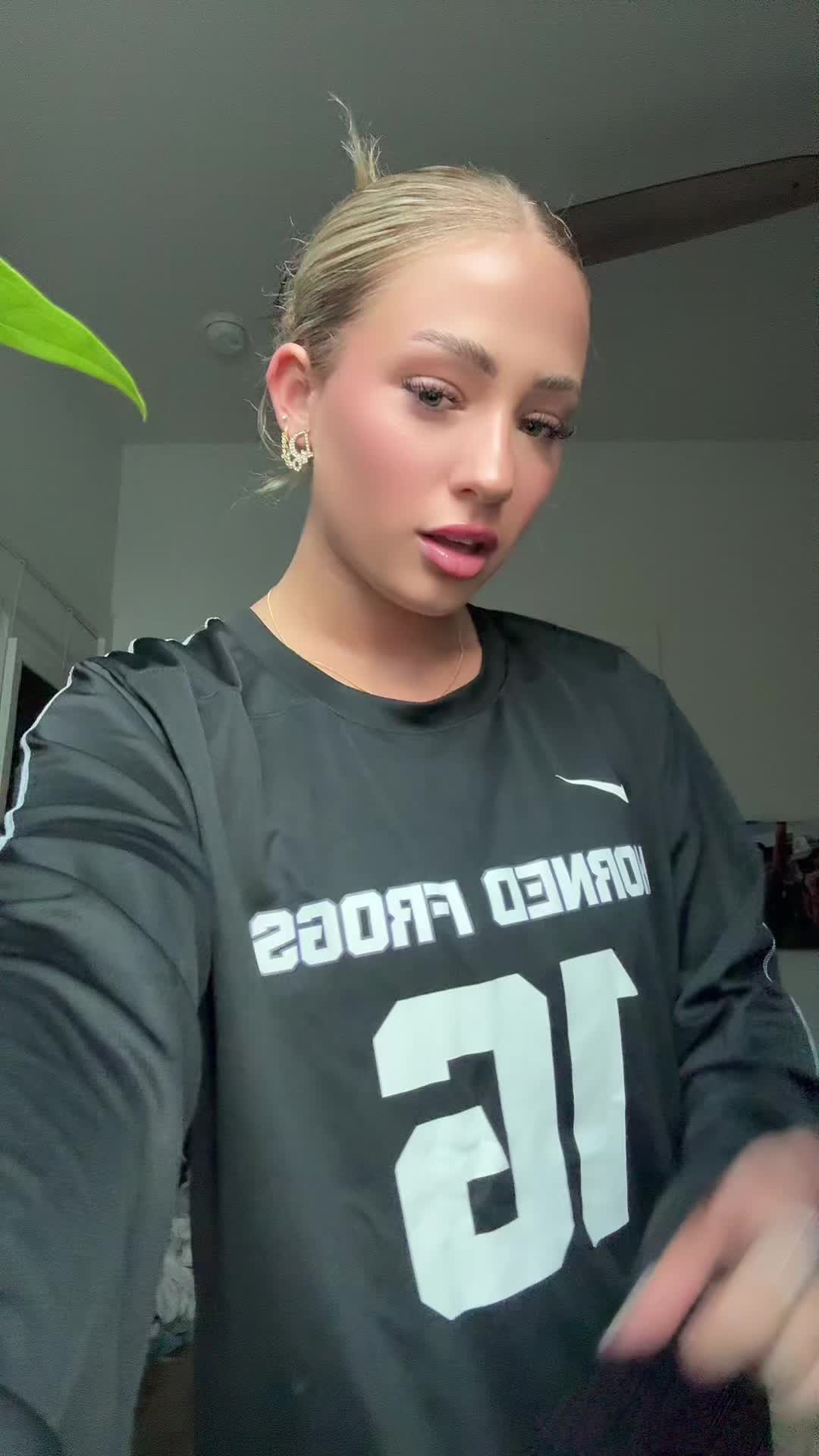 @BROOKLYNN