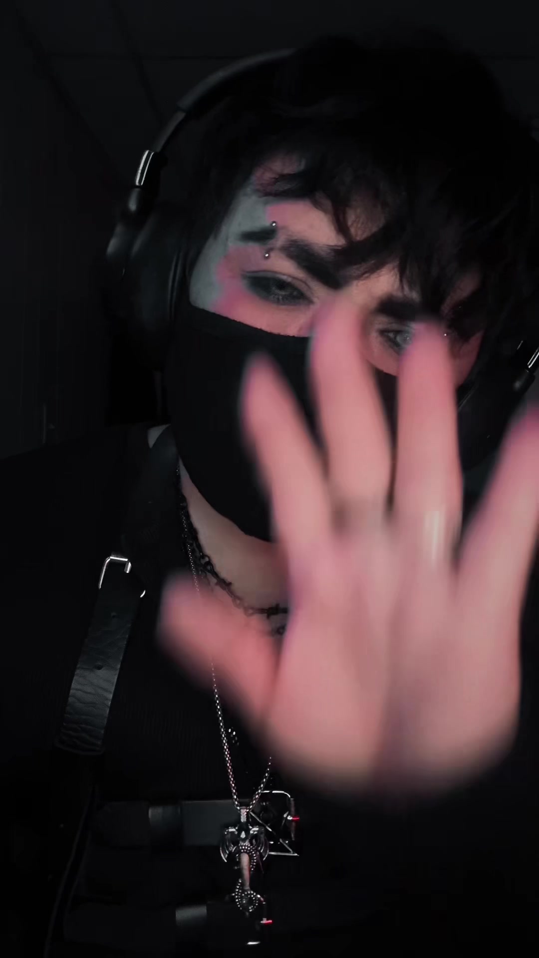 @REN