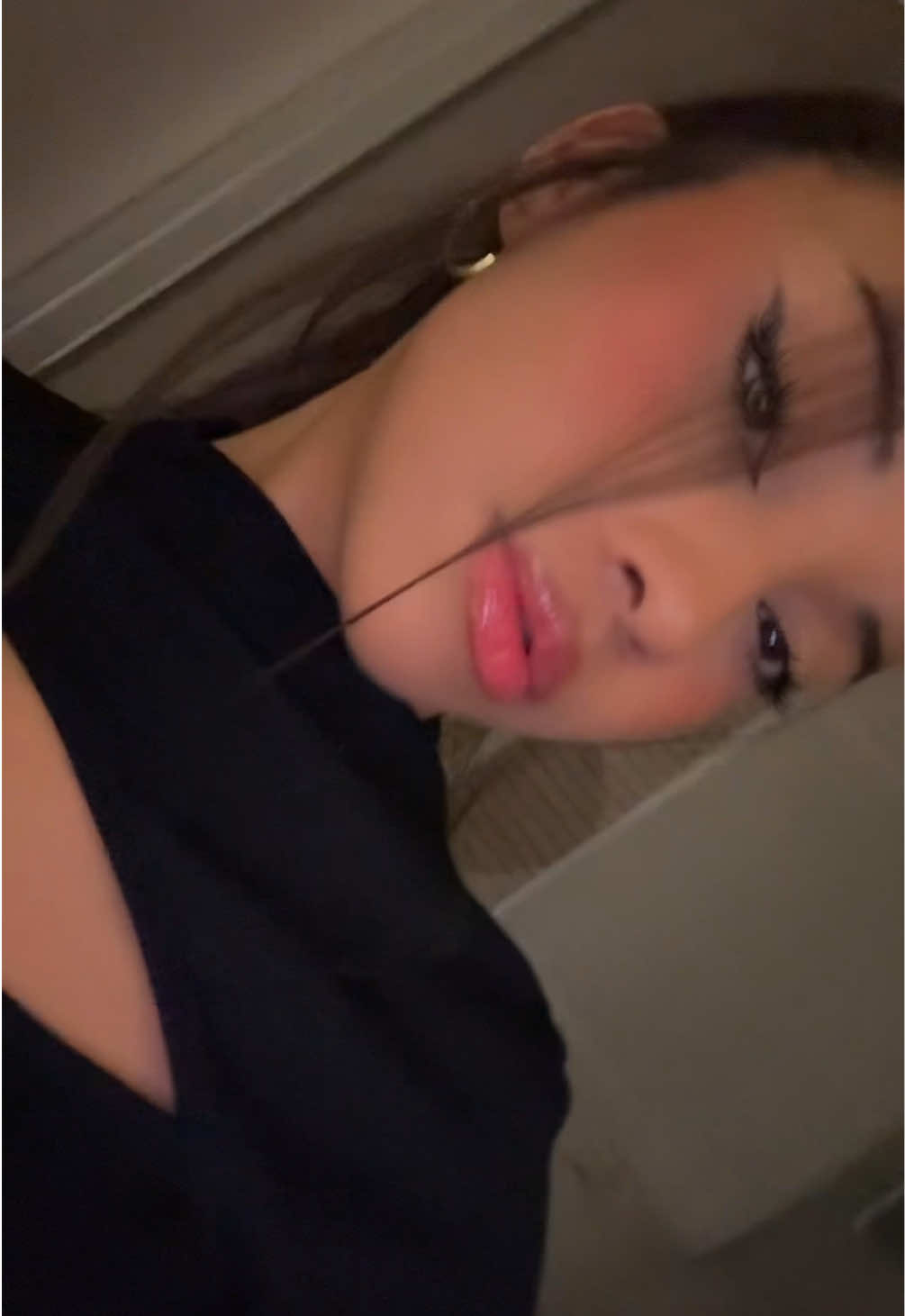 @ℳ𝒶ℯ̈𝓁ℯℯ𝓃 🌺