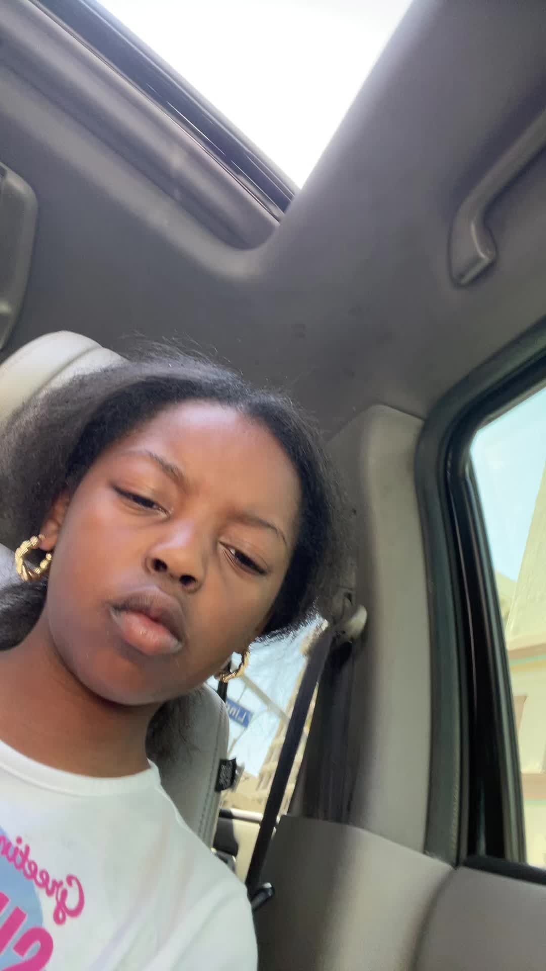 @ItsMELolo