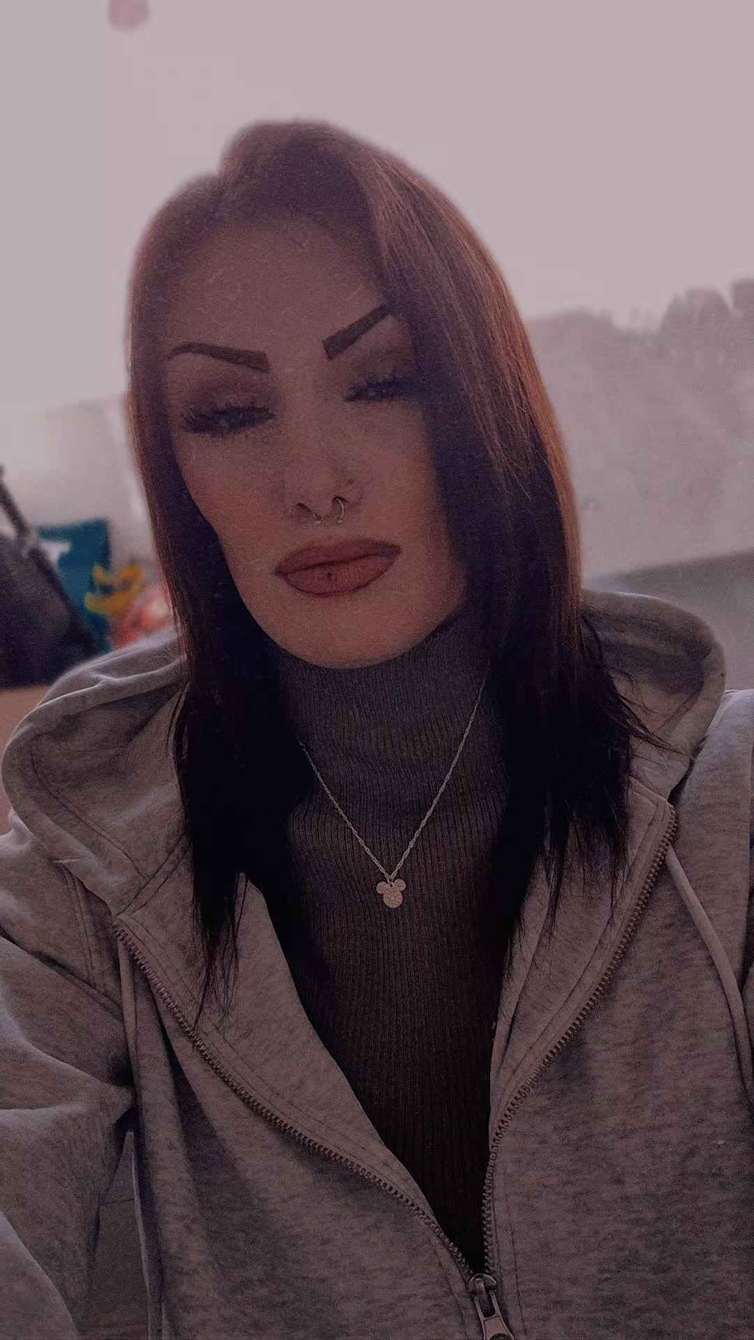 @neveryours