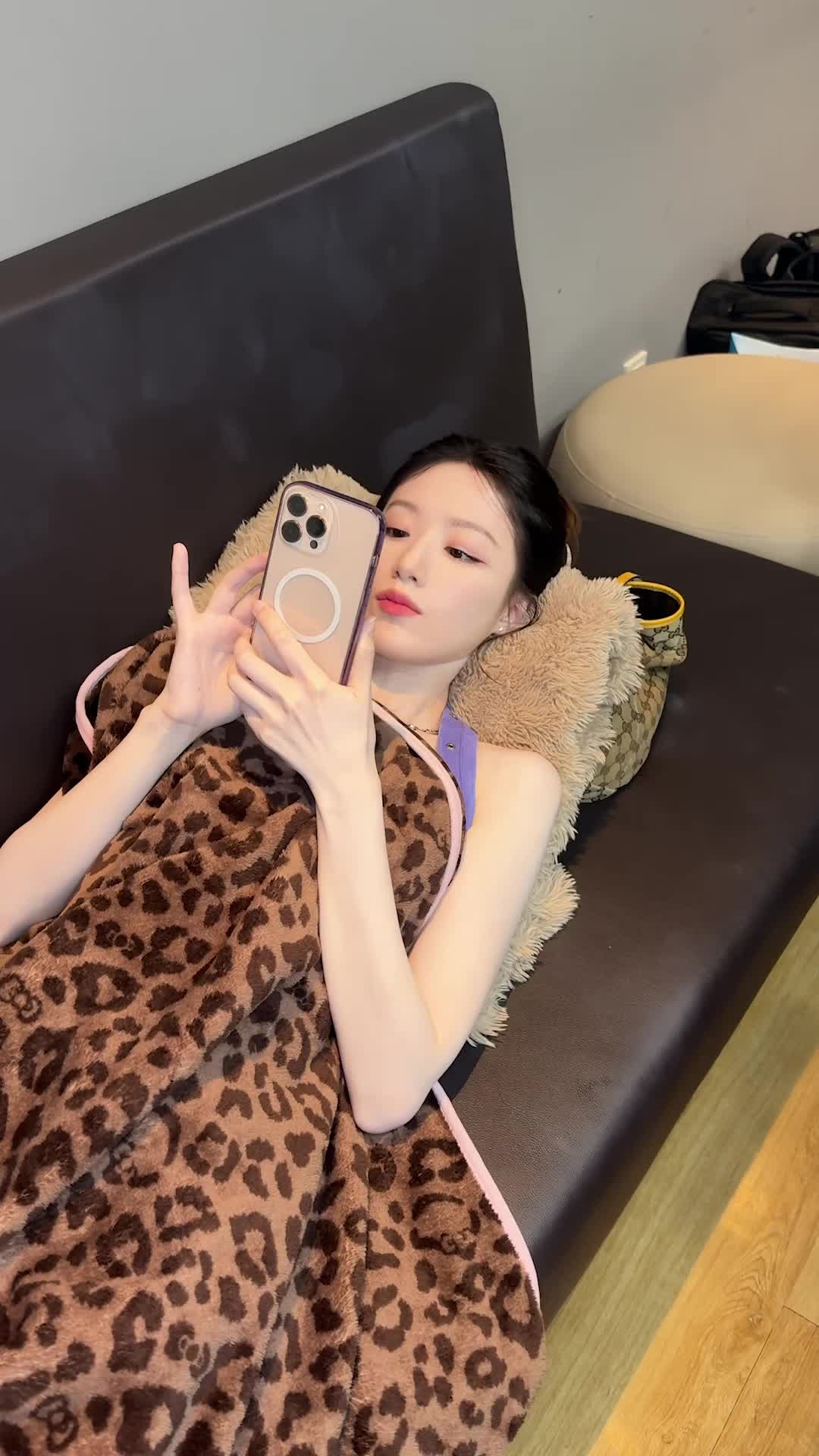 @i-dle (아이들)