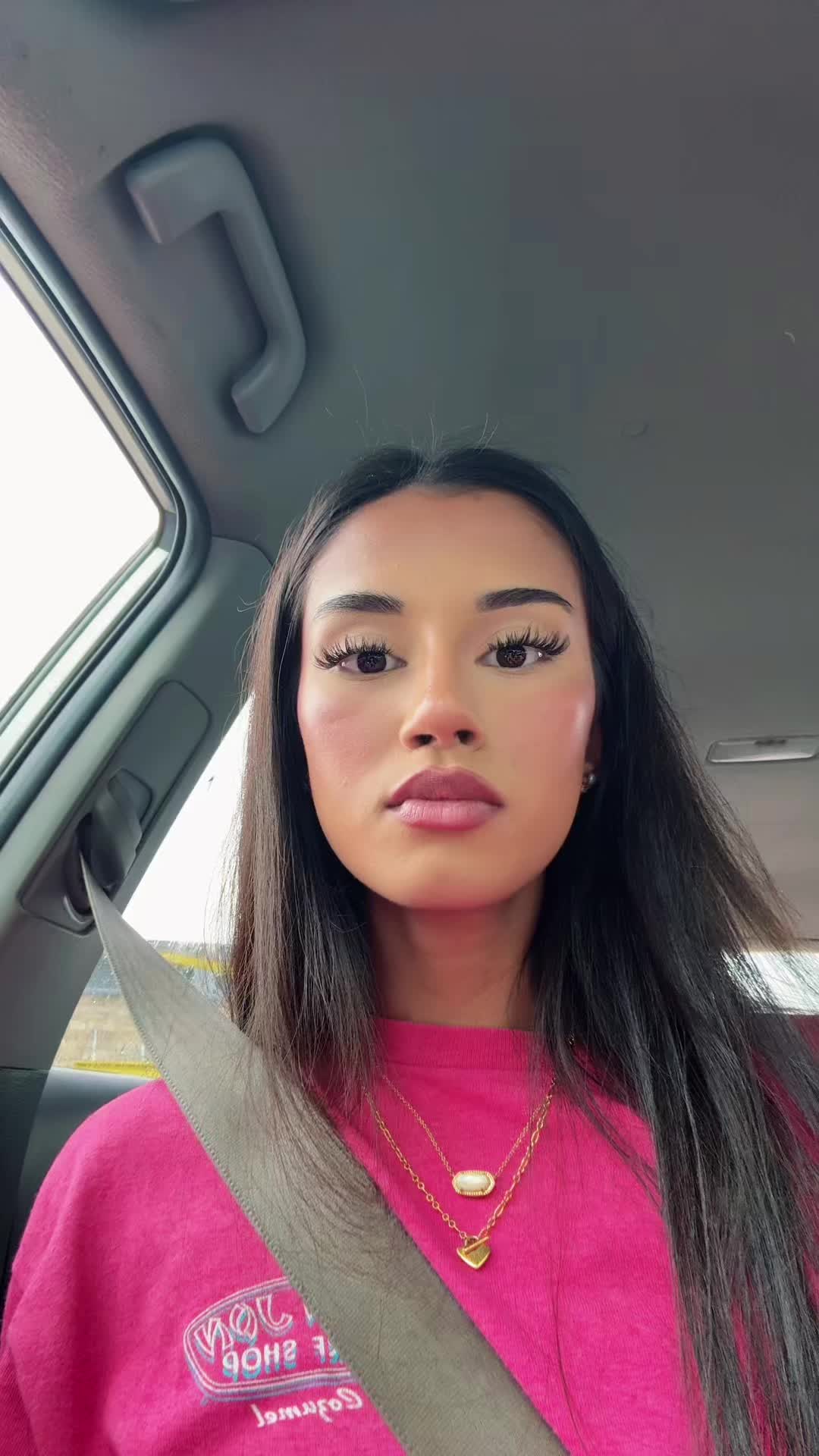 @noraisasillygal
