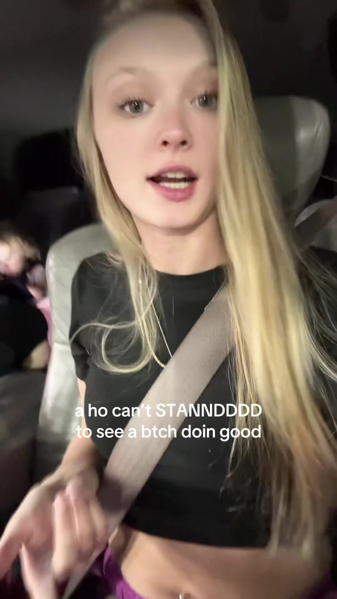 @shainakay🦋