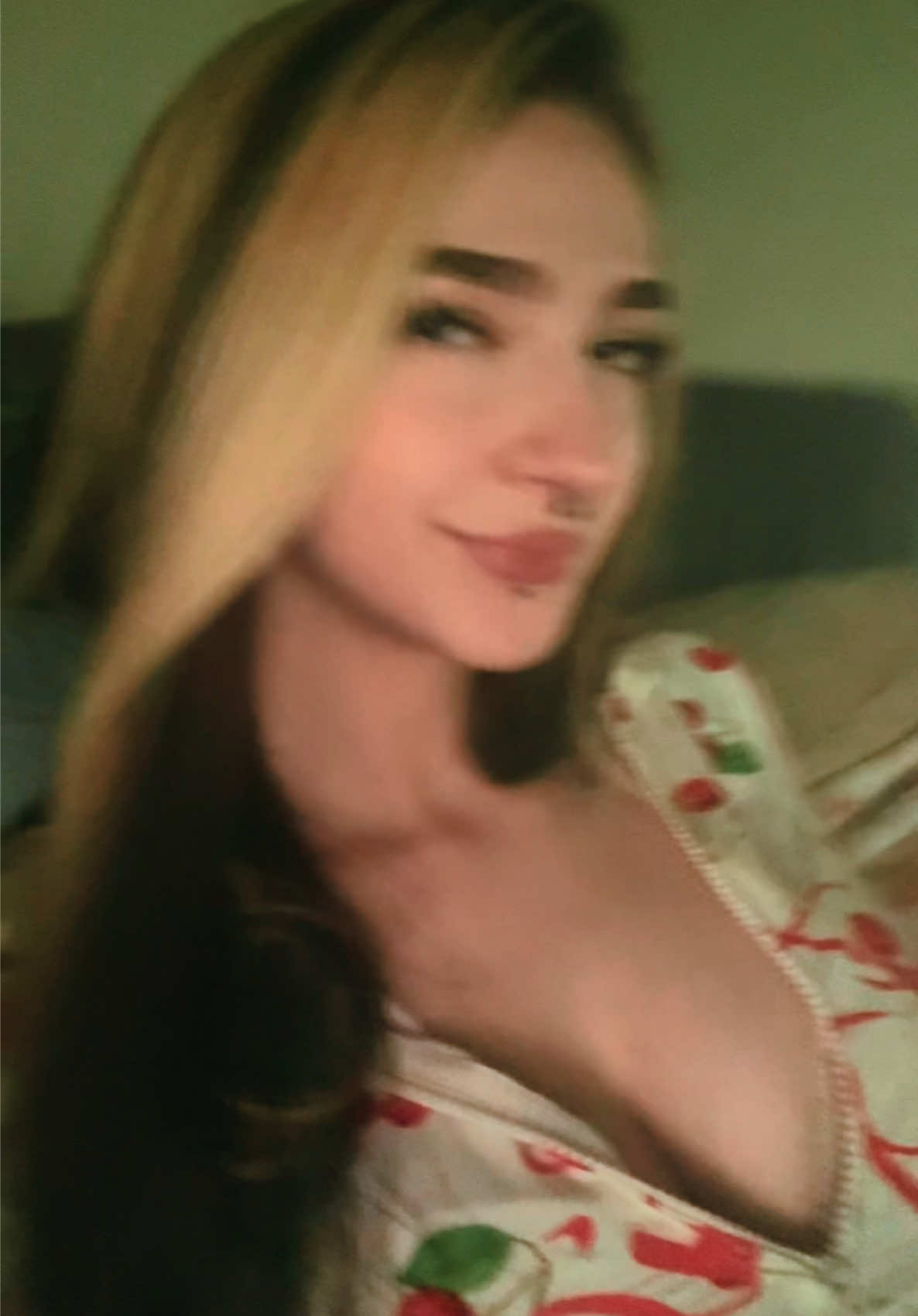 @alexis 🍒