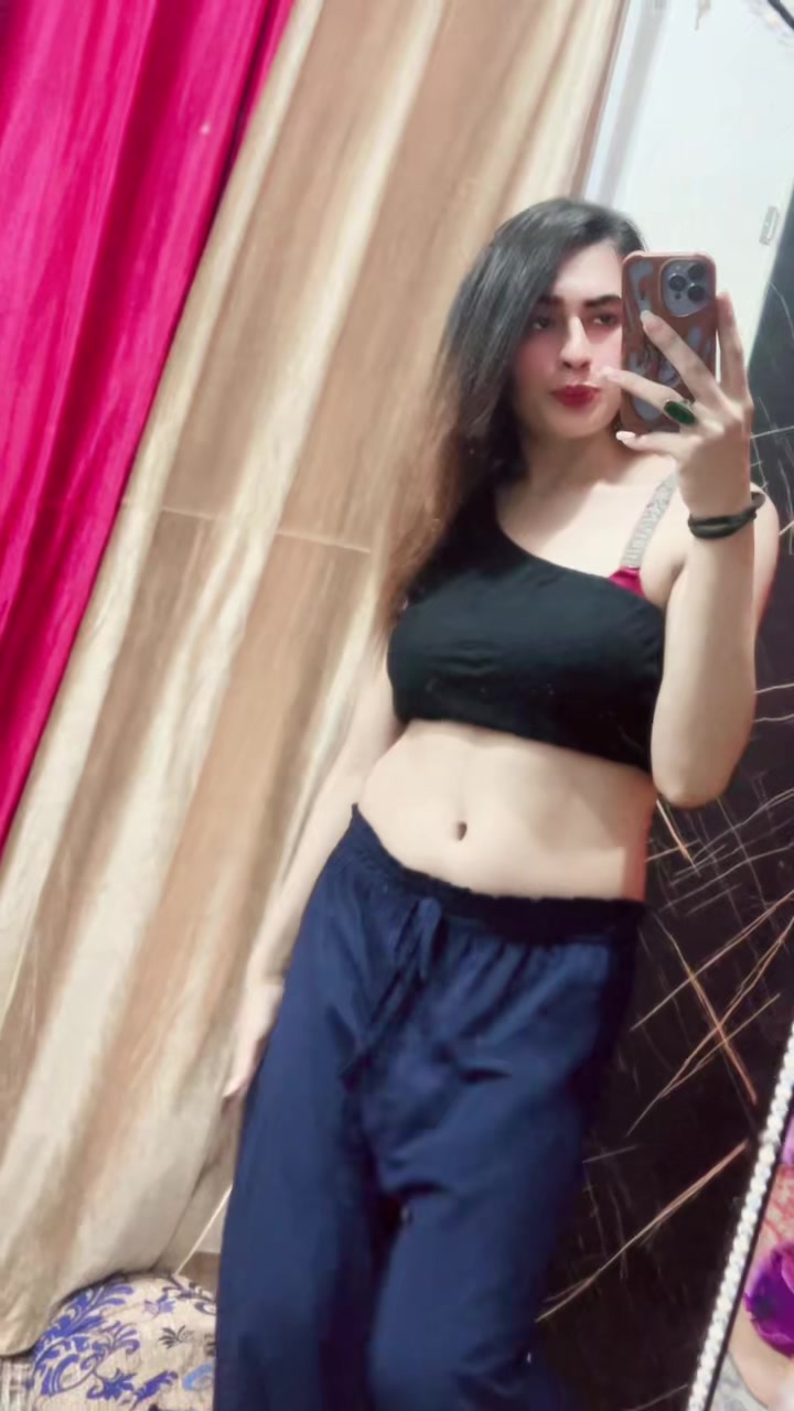 @Hanya Malik🍂
