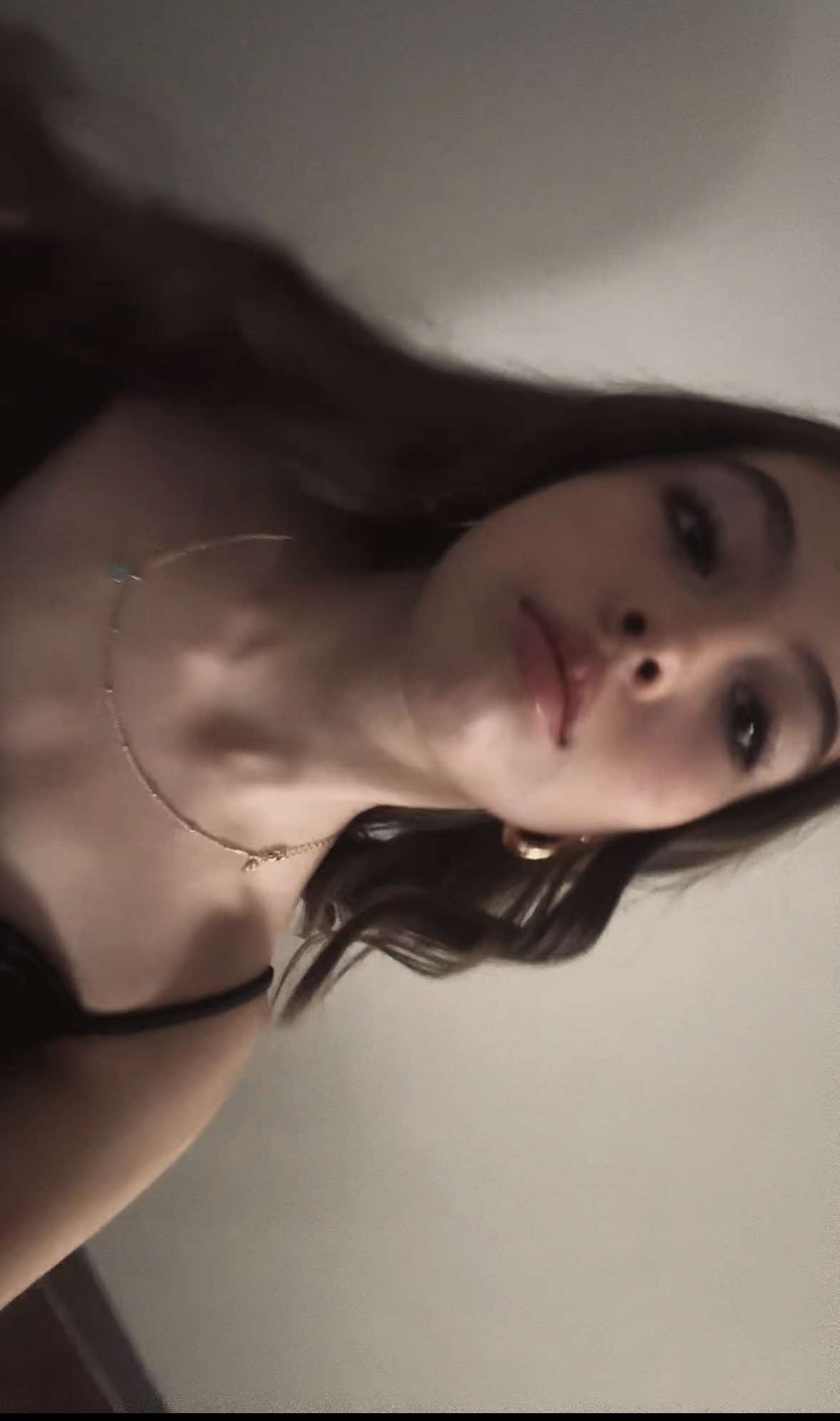 @𝘝𝘢𝘭𝘦