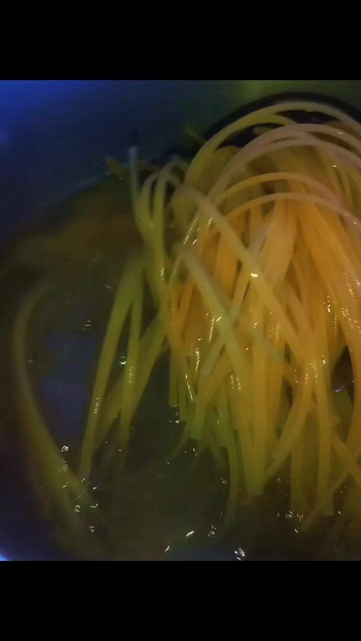 @C4mil4 ๐_๐