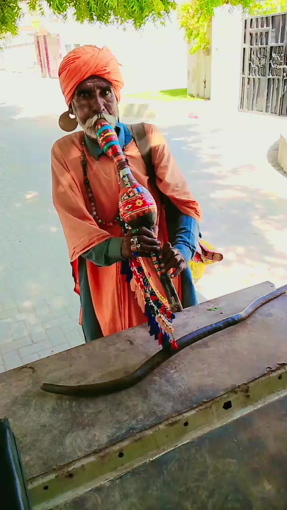 @𝑏̮̑𝑎̮̑y𝑑̮̑iii 𝐶̮̑heena