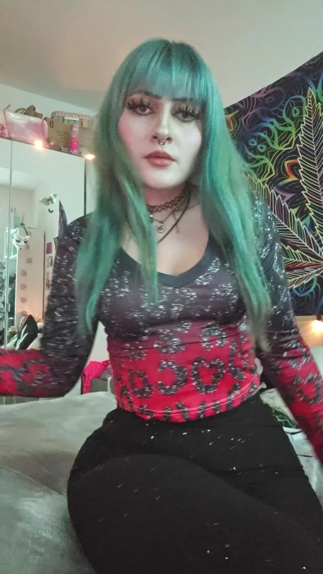 @vampire 🦇🐍