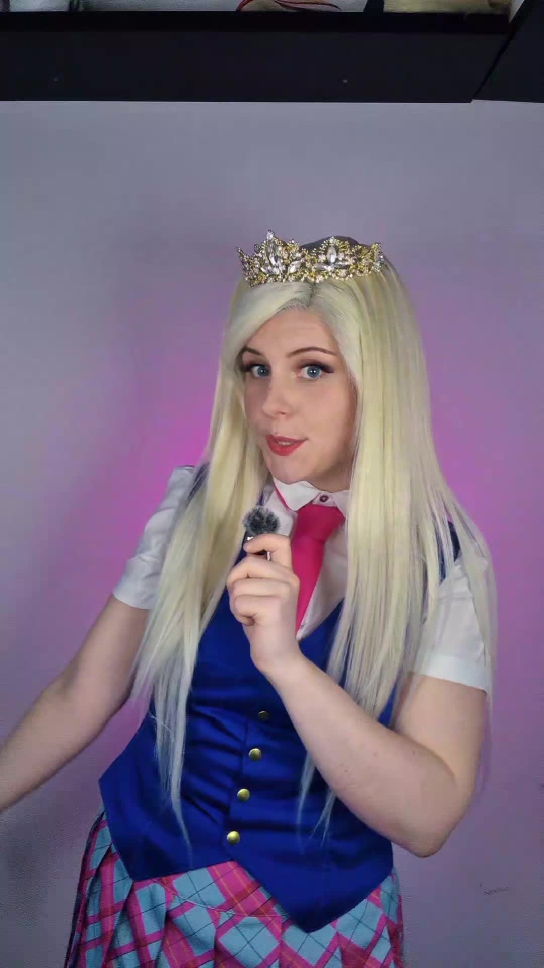 @ElementalCosplay