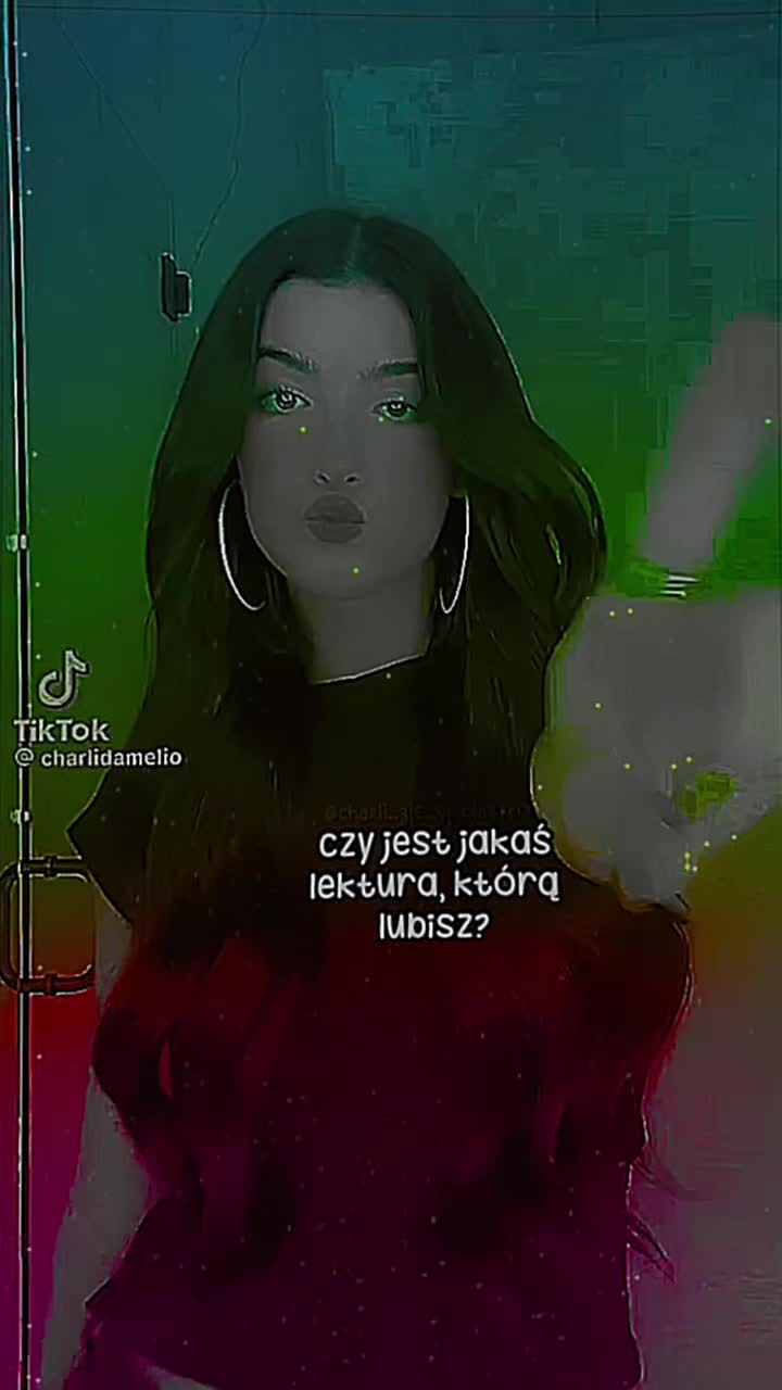 @•°•Kocham Charli•°•