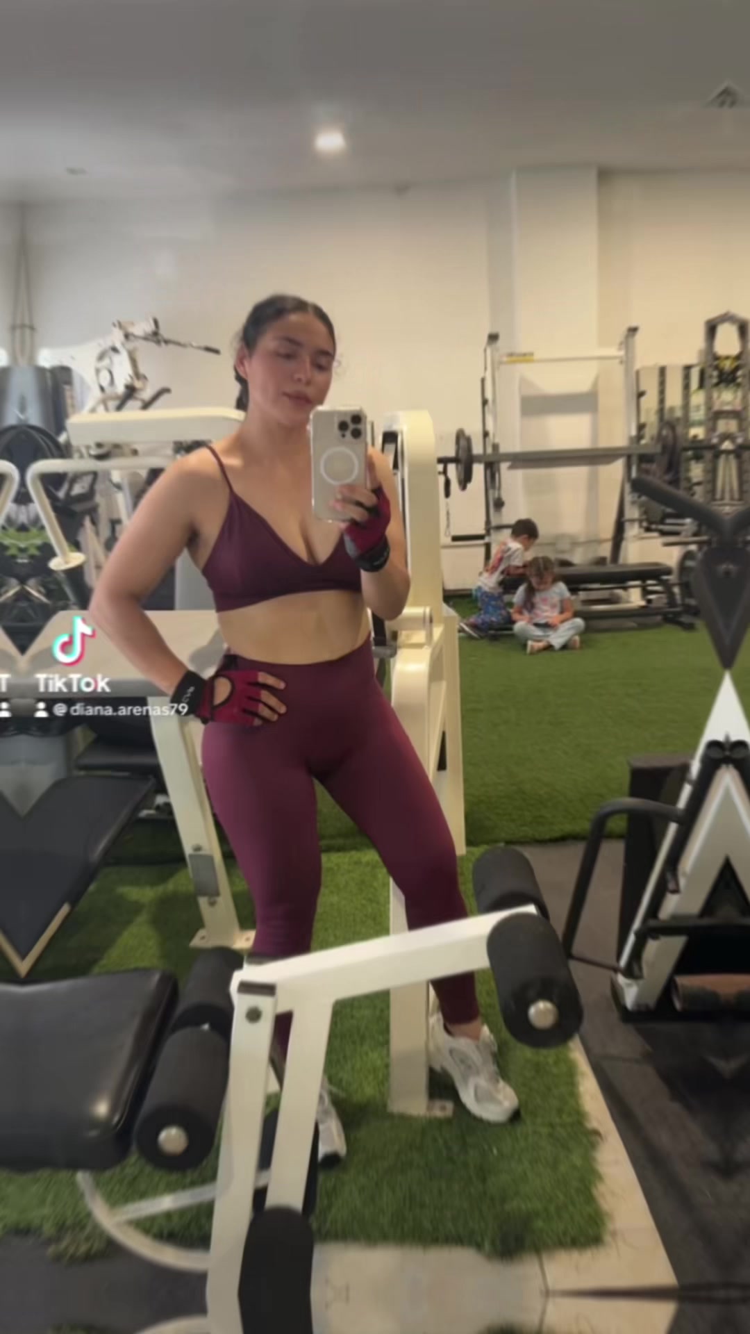 @Diana Arenas