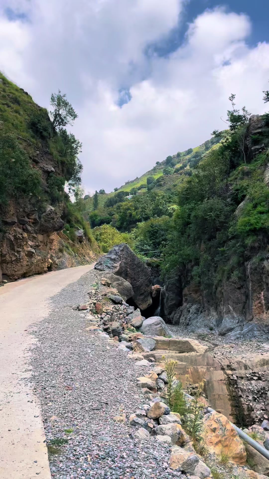@Dangila View 🍁🏔️