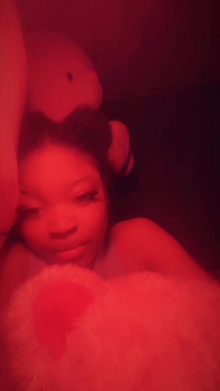 @𝓒𝓗𝓘𝓝𝓔𝓜𝓔𝓡𝓔𝓜💋