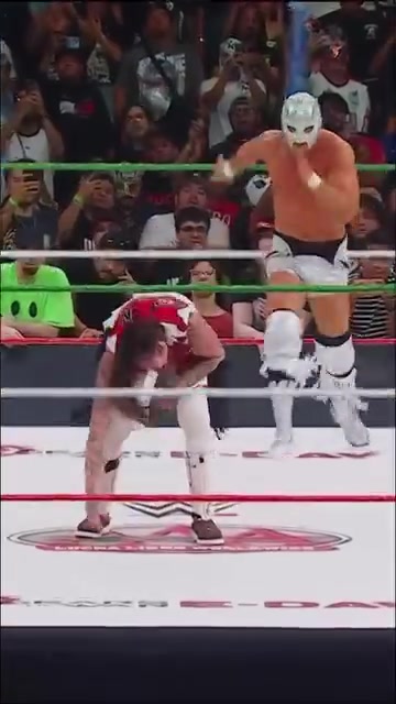 @QueenOfWrestling
