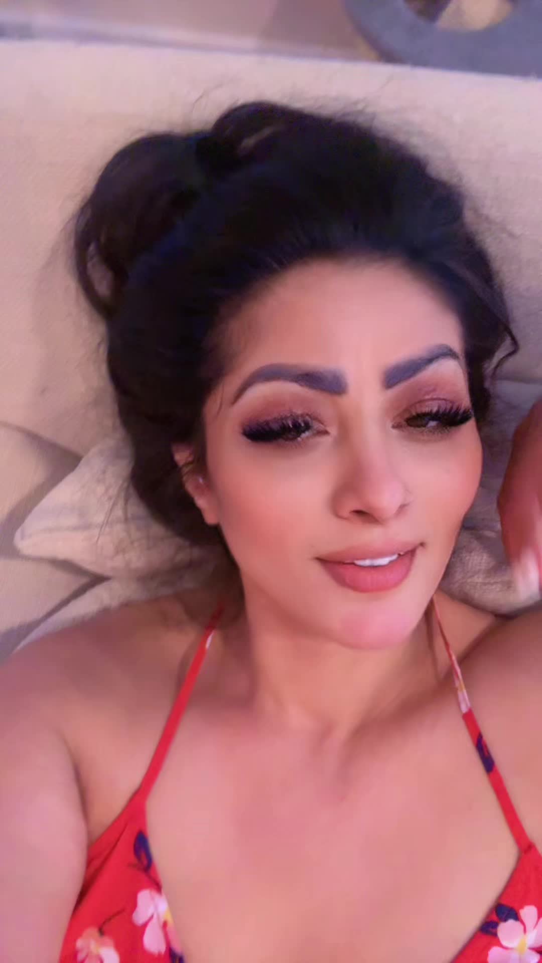 @geenaazami