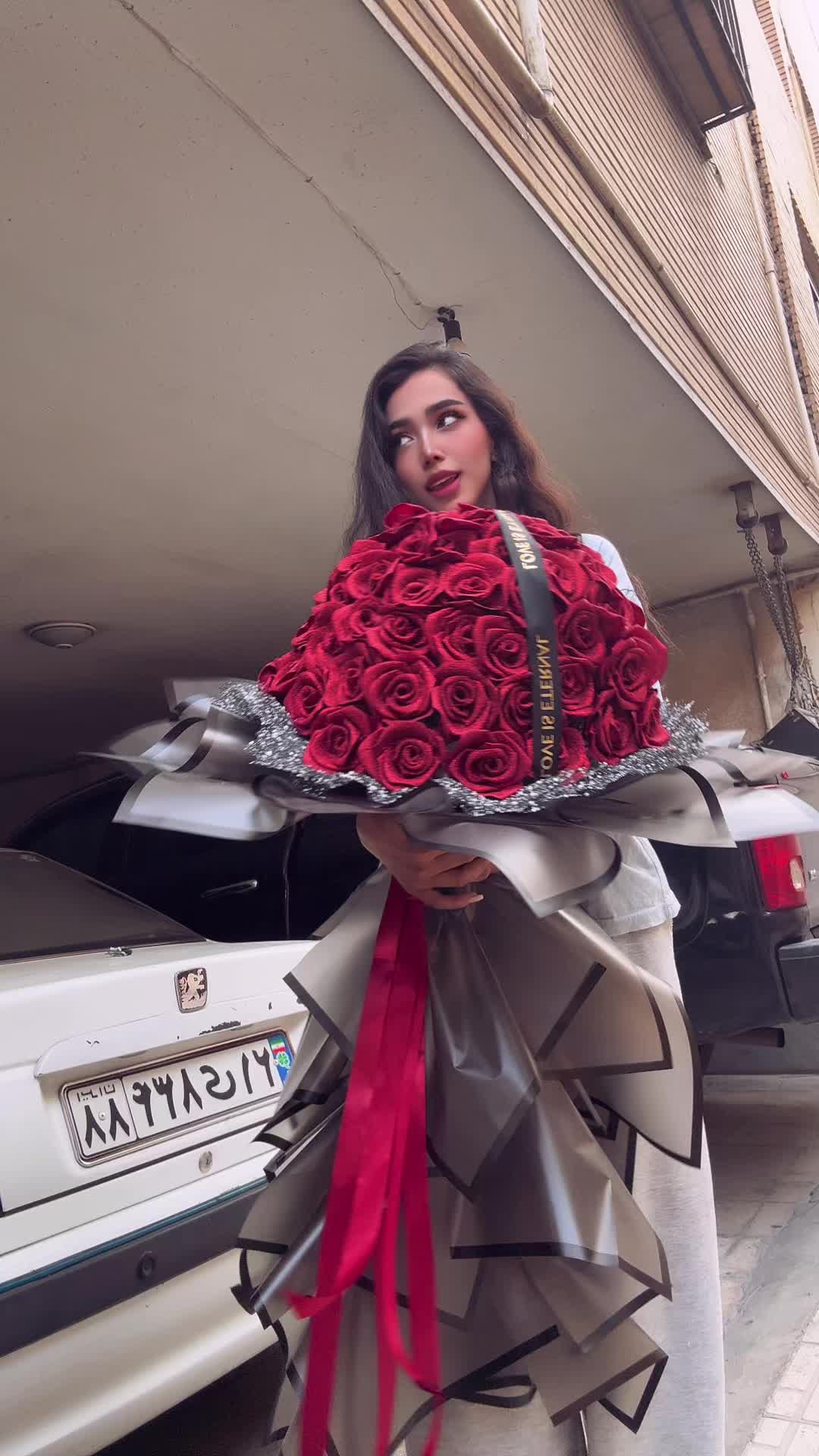 @Melikafarahani