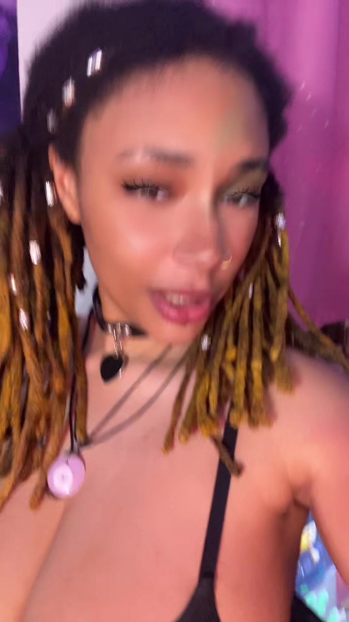 @𝘖𝘯𝘭𝘺𝘴𝘰𝘯𝘥𝘦𝘳