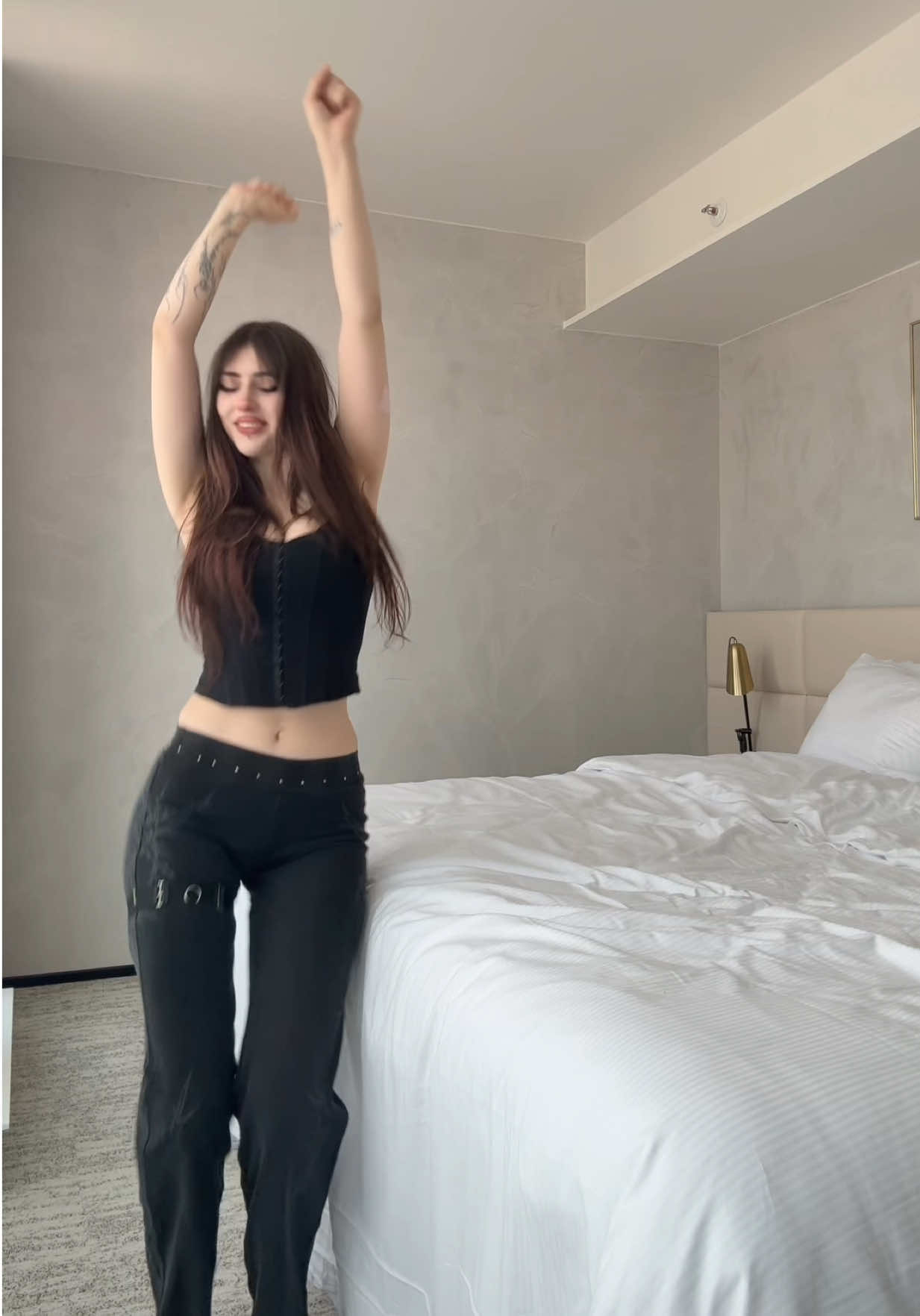 @hinxycrybaby