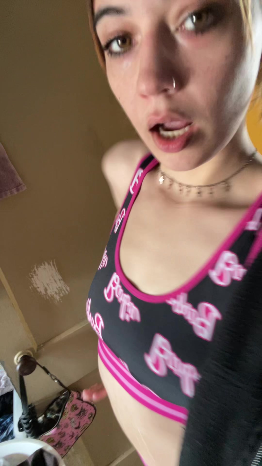 @queenzee._420