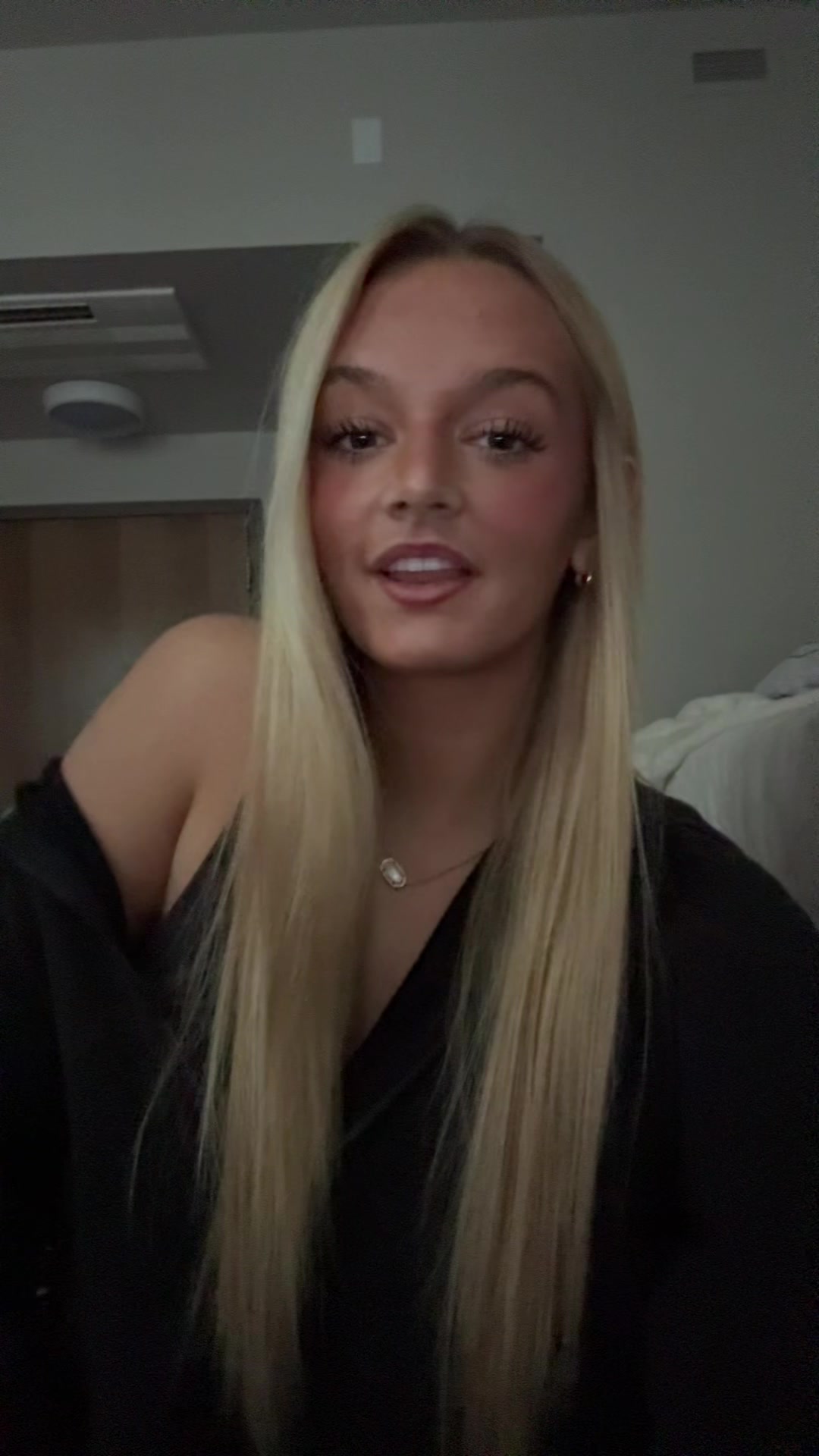@caylie