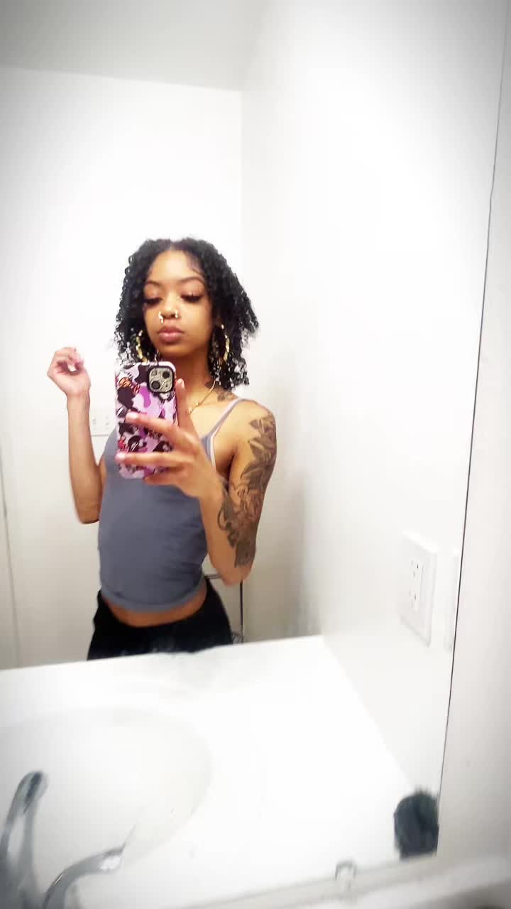 @lilmisstakemoney
