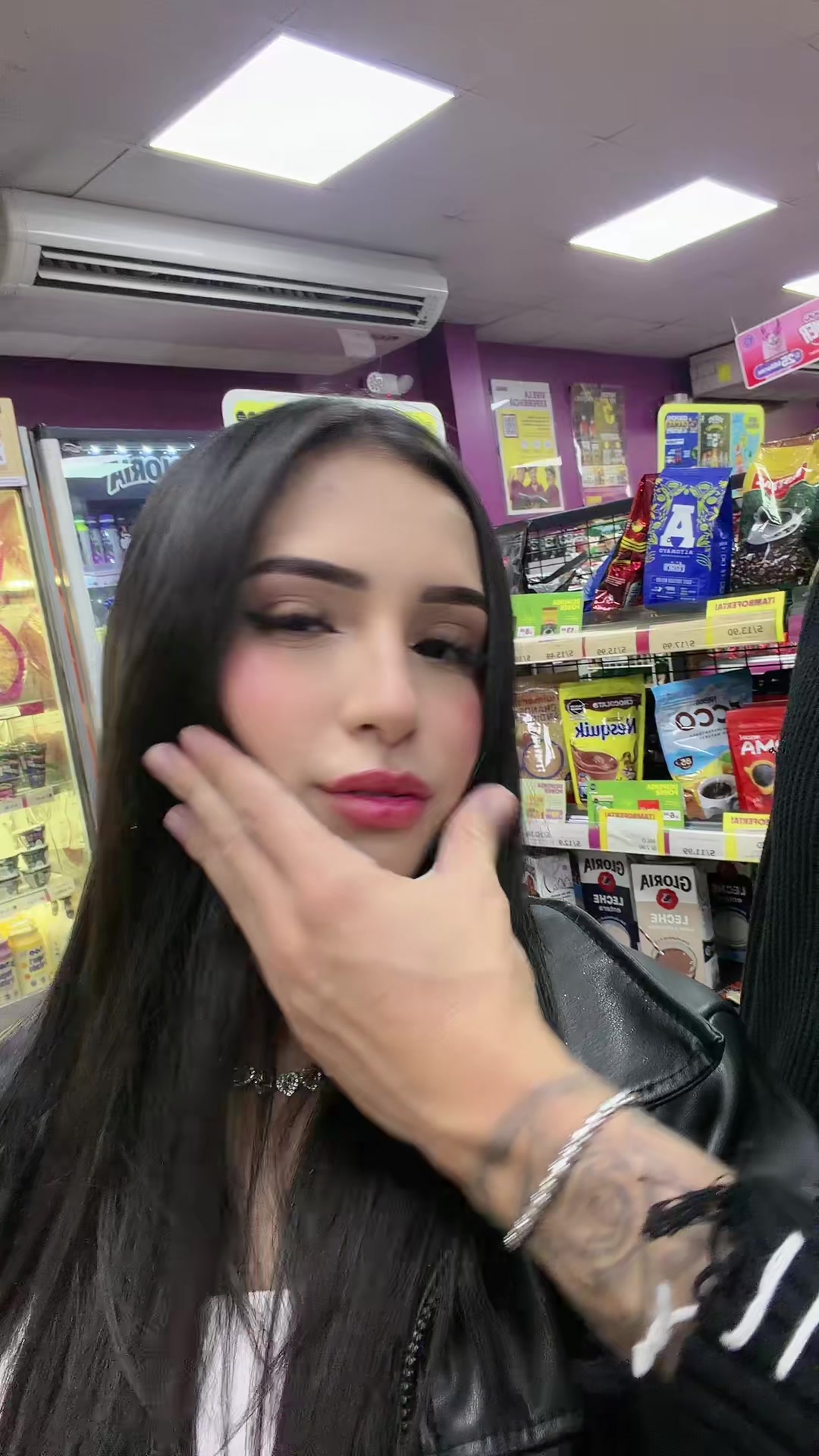 @Daniela Taquire🦋