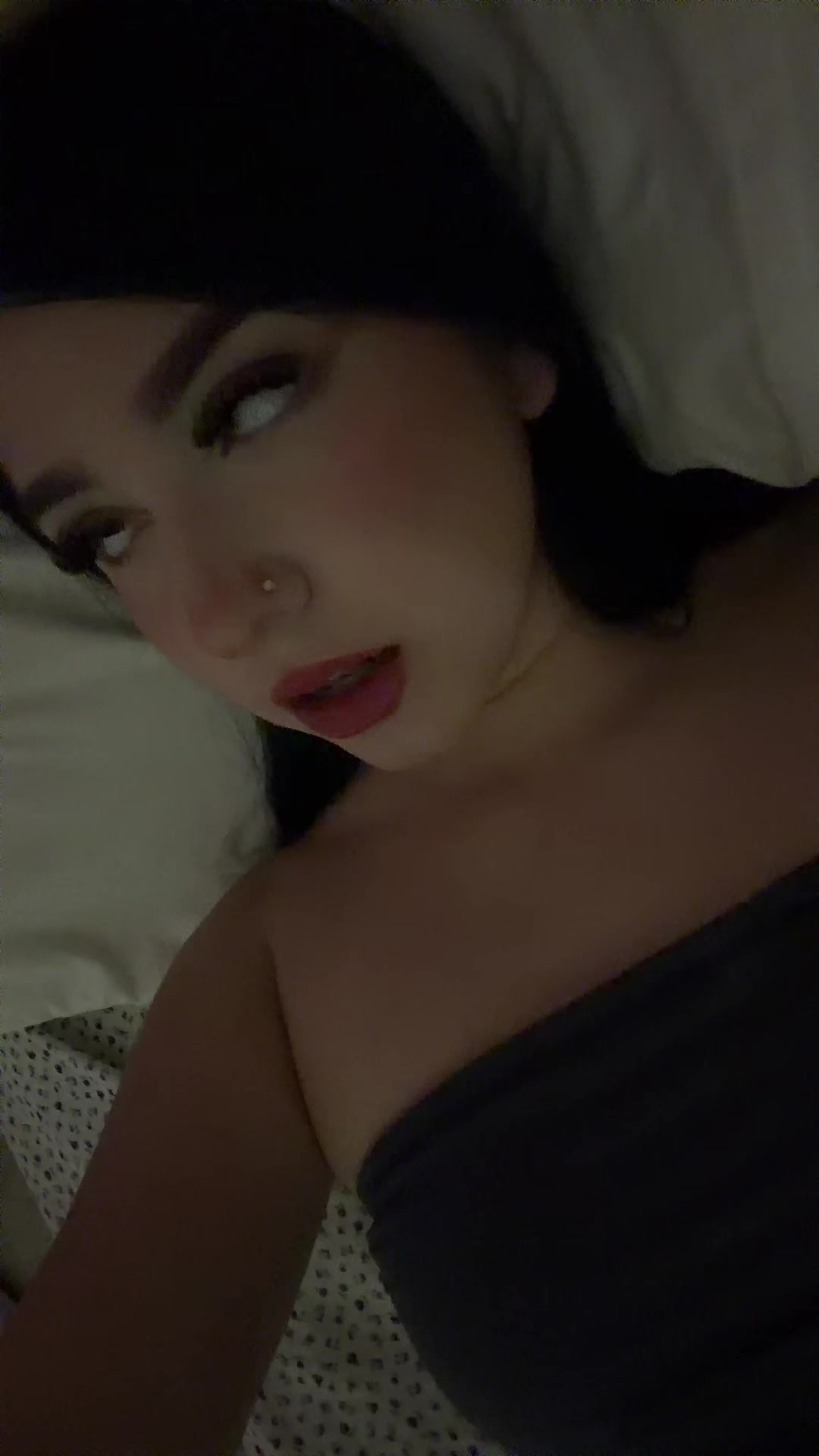 @️