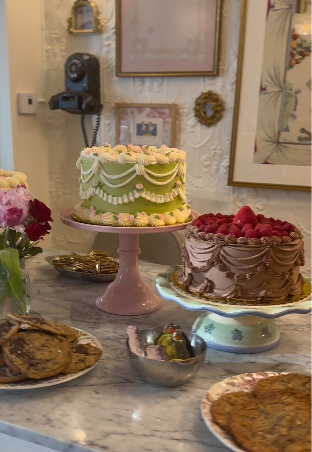 @SAINT STREET CAKES