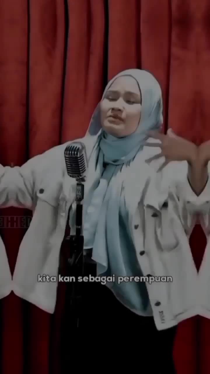 @Cheezura