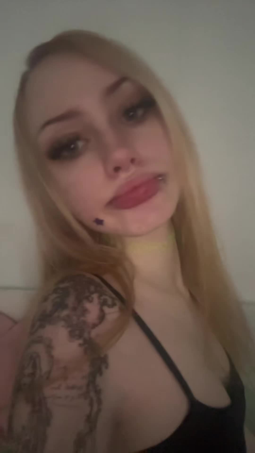 @☢️