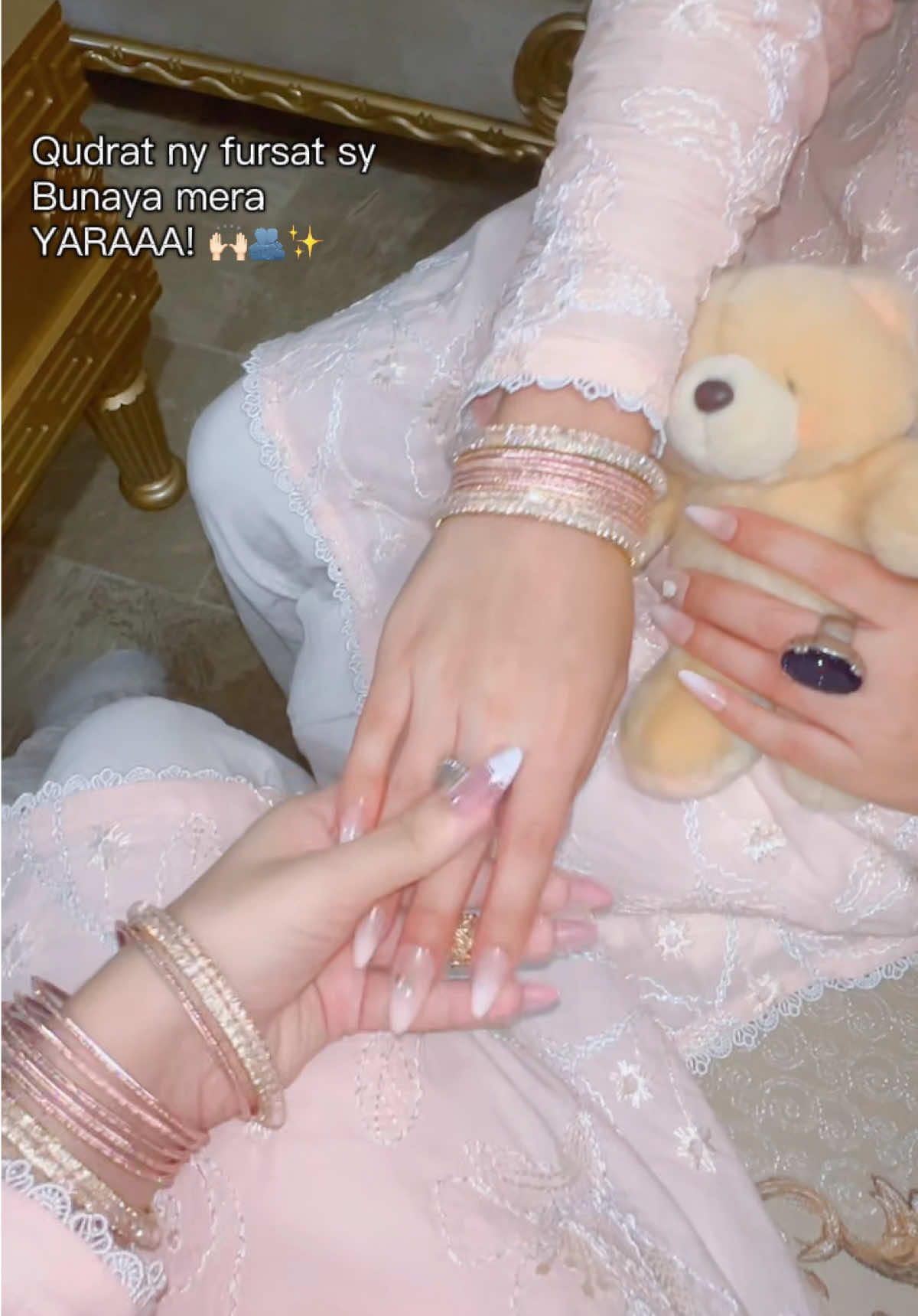 @Eshuuu….