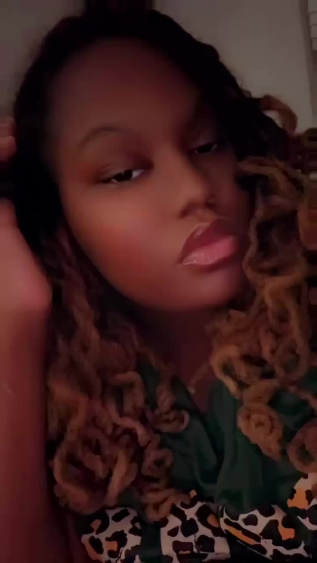 @URfavoriteDESIRE