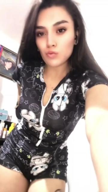 @Vanee ✨