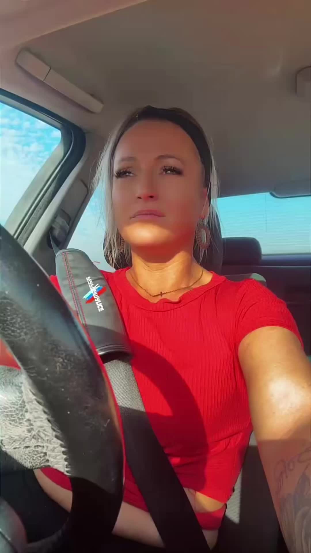 @dpzlauryne