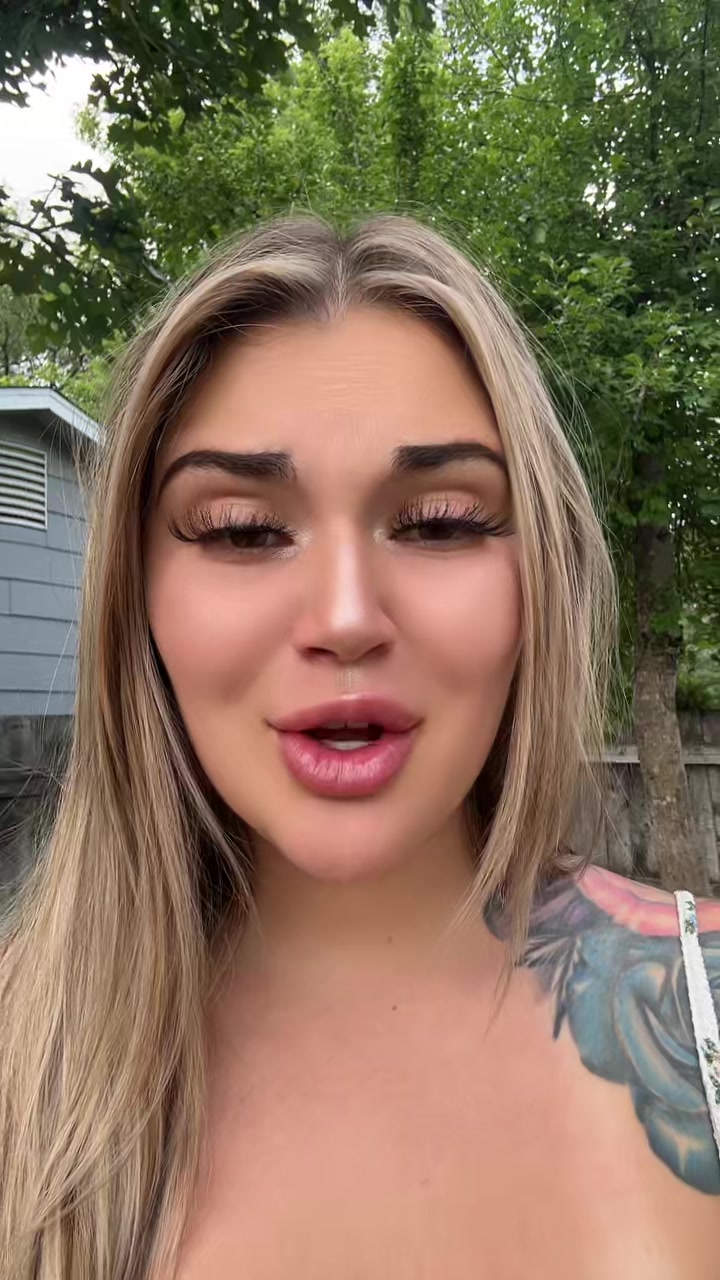 @Demetriaa Blue