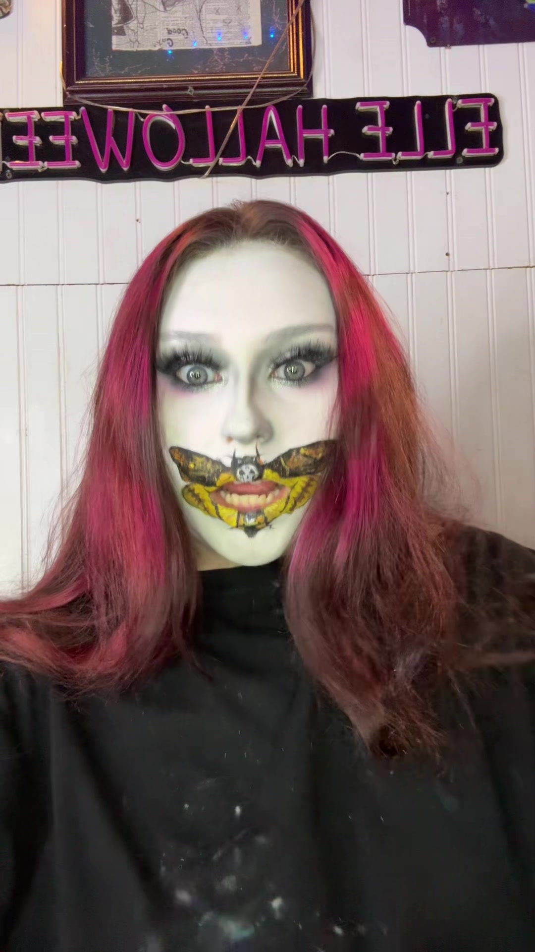 @Ellehalloween
