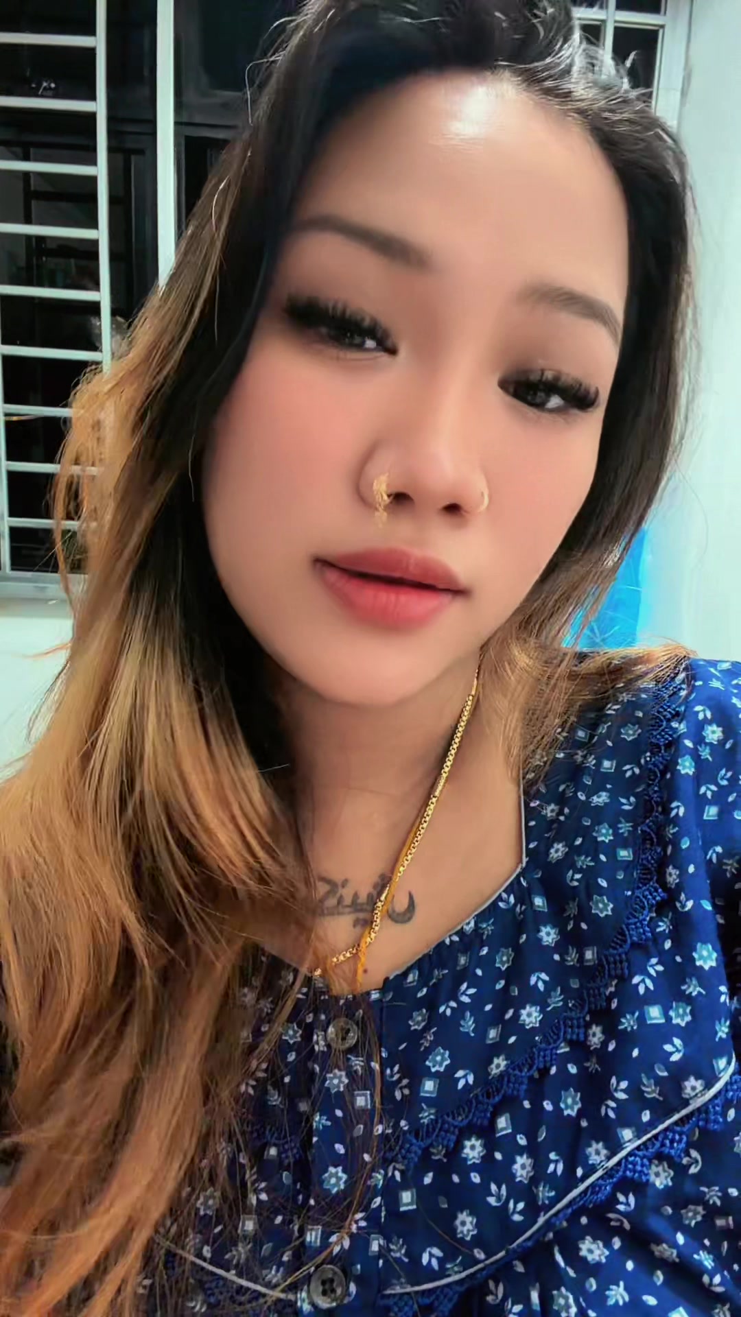@Ashbby